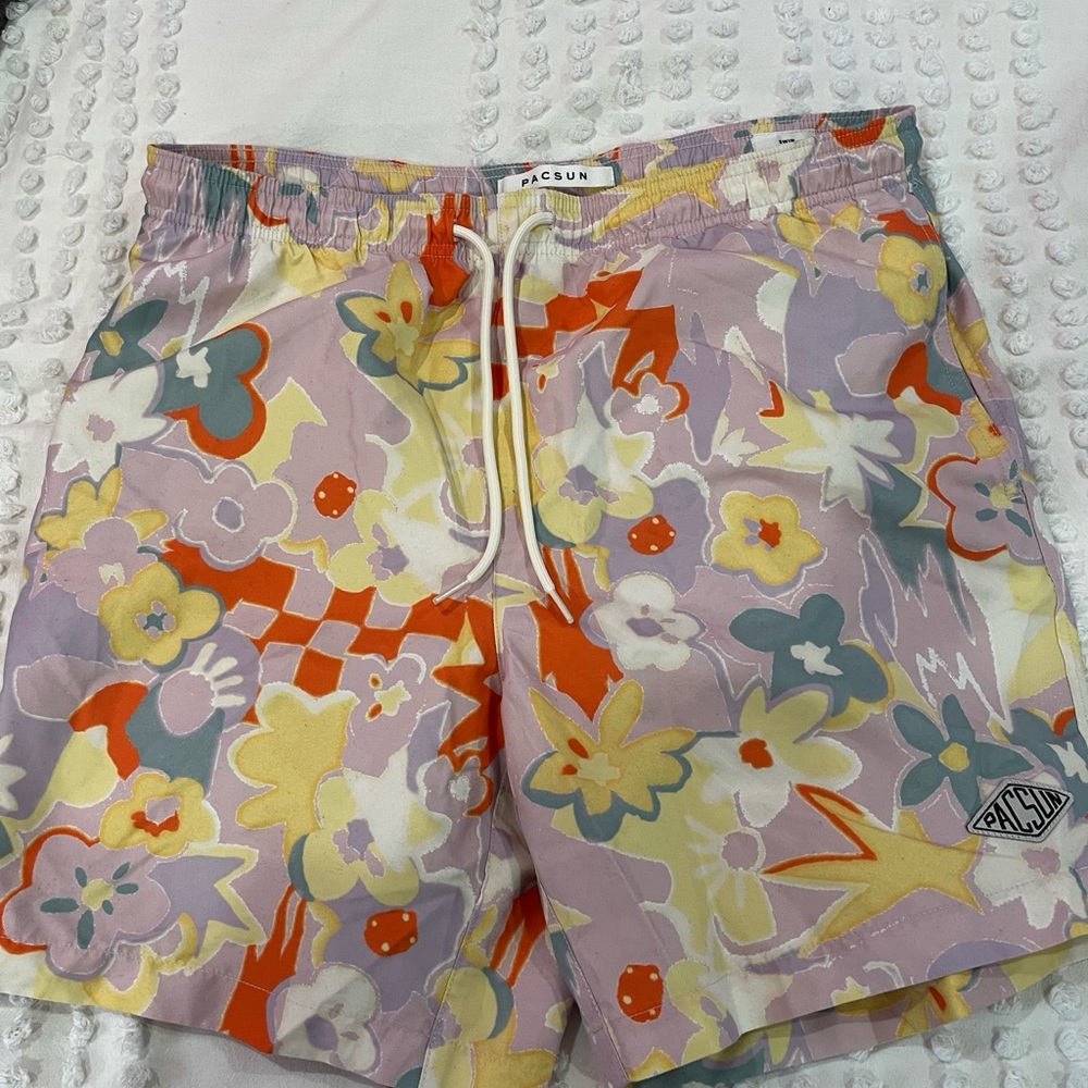 PACSUN SWIM TRUNKS SIZE MEDIUM